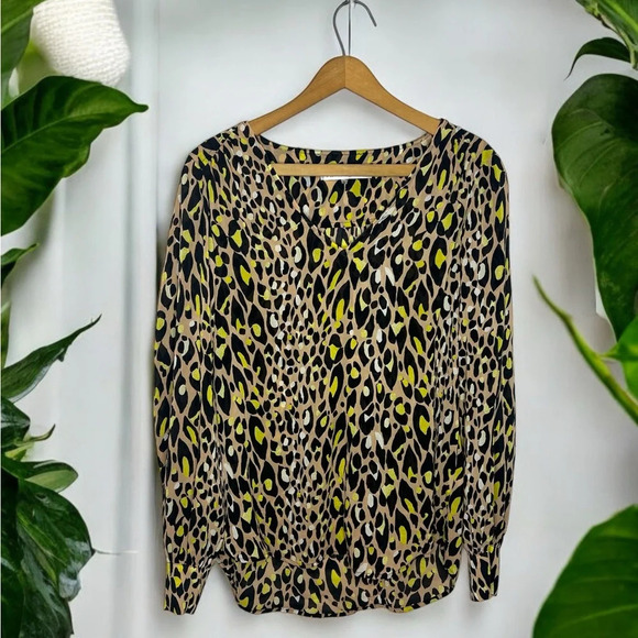 TRINA TURK Silk Blend Leopard Animal Print V Neck Popover Long Sleeve Blouse - Picture 9 of 9